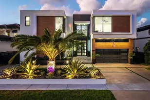 2581 NE 50th St, Lighthouse Point, FL 33064 - Photo 1