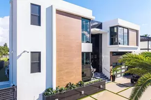 2581 NE 50th St, Lighthouse Point, FL 33064 - Photo 47