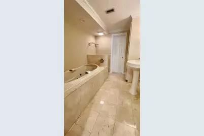 1757 NE 21st St, Fort Lauderdale, FL 33305 - Photo 15