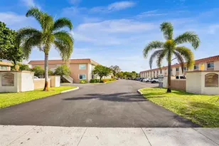 351 NE 19th Pl, Wilton Manors, FL 33305 - Photo 19