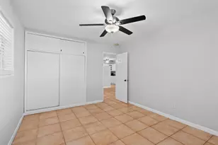 806 NE 23 Dr Unit, Wilton Manors, FL 33305 - Photo 11