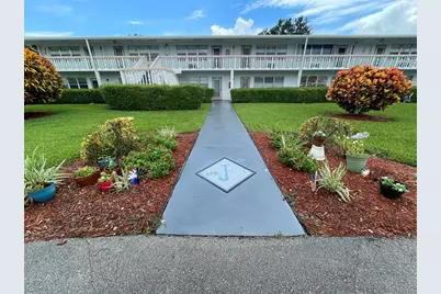 139  Oakridge J, Unit #139, Deerfield Beach, FL 33442 - Photo 5