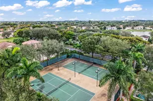 7479 NW 17th Dr, Pembroke Pines, FL 33024 - Photo 37