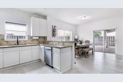 7479 NW 17th Drive, Pembroke Pines, FL 33024 - Photo 19