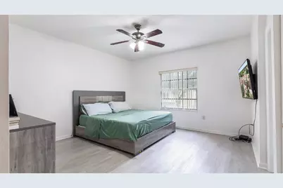 7479 NW 17th Drive, Pembroke Pines, FL 33024 - Photo 23