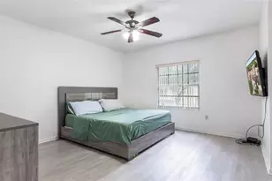 7479 NW 17th Dr, Pembroke Pines, FL 33024 - Photo 23