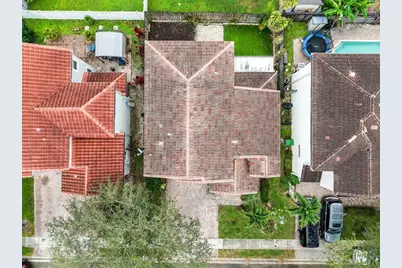 7479 NW 17th Drive, Pembroke Pines, FL 33024 - Photo 3