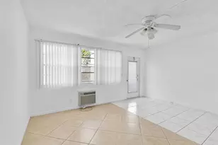 398 Tilford S, Deerfield Beach, FL 33442 - Photo 5