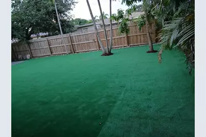 2111 N 57th Ter, Hollywood, FL 33021 - Photo 11