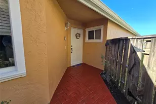 10061 NW 2nd St, Plantation, FL 33324 - Photo 5