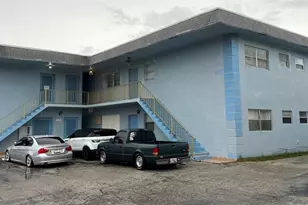 1021 NW 45th St, Deerfield Beach, FL 33064 - Photo 25