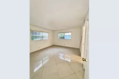 1021 NW 45th Street, Unit #4, Deerfield Beach, FL 33064 - Photo 11