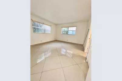 1021 NW 45th Street, Unit #4, Deerfield Beach, FL 33064 - Photo 3