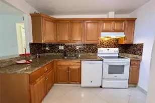 1021 NW 45th St, Deerfield Beach, FL 33064 - Photo 19