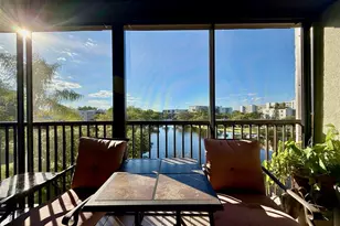 2112 S Cypress Bend Dr, Pompano Beach, FL 33069 - Photo 11