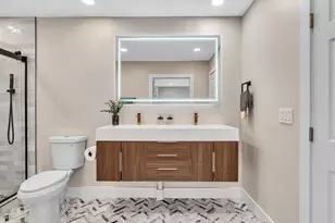 1381 NW 99th Ave, Pembroke Pines, FL 33024 - Photo 55