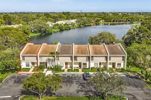 1381 NW 99th Ave, Pembroke Pines, FL 33024 - Photo 93