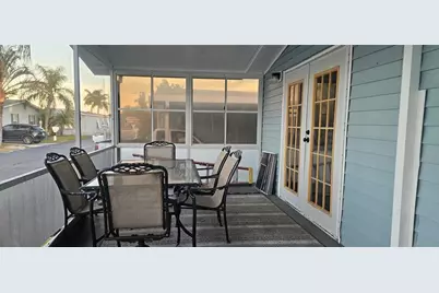 3389  Lake Overlook Pl, Lake Worth, FL 33462 - Photo 9