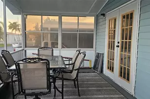 3389 Lake Overlook Pl, Lake Worth, FL 33462 - Photo 9