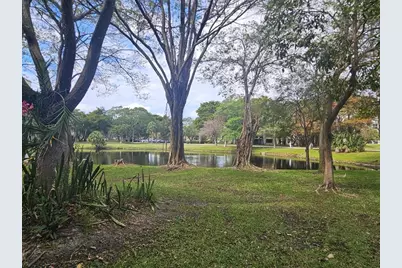 2214 S Cypress Bend Dr, Unit #105, Pompano Beach, FL 33069 - Photo 15