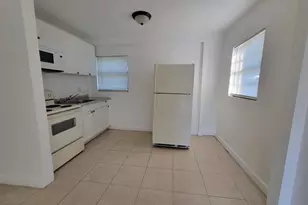 1853 NW 5th St, Miami, FL 33125 - Photo 7