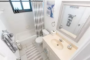 813 NW 12th Ave, Dania Beach, FL 33004 - Photo 25