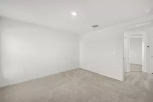 8436 100th Ct, Vero Beach, FL 32967 - Photo 11