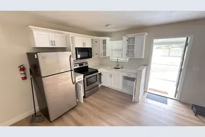 800  Moffett St, Unit #4, Hallandale Beach, FL 33009 - Photo 5