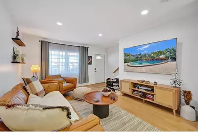 120 NE 20th Ct, Unit #5D, Wilton Manors, FL 33305 - Photo 3