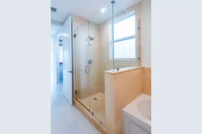 3236 NE 5th St, Unit #402, Pompano Beach, FL 33062 - Photo 15