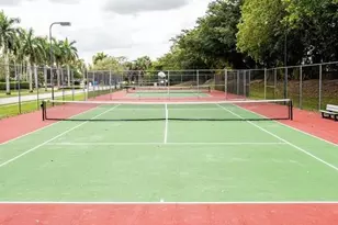 11000 Middle Golf Ct, Tamarac, FL 33321 - Photo 23