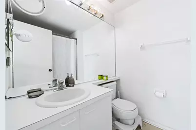 11000  Middle Golf Ct, Tamarac, FL 33321 - Photo 19