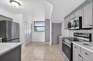 117 Lake Emerald Dr, Oakland Park, FL 33309 - Photo 5