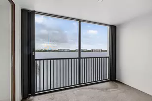 117 Lake Emerald Dr, Oakland Park, FL 33309 - Photo 11