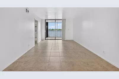 117  Lake Emerald Dr, Unit #408, Oakland Park, FL 33309 - Photo 15