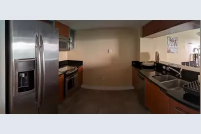 1800 N Bayshore Dr, Unit #1908, Miami, FL 33132 - Photo 5