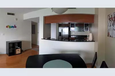 1800 N Bayshore Dr, Unit #1908, Miami, FL 33132 - Photo 9