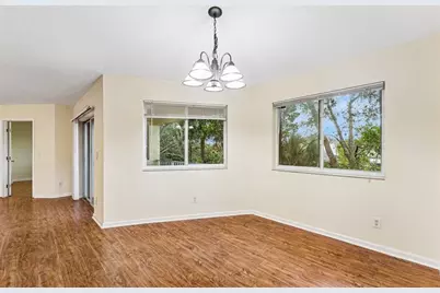 8466 NW 40th St, Coral Springs, FL 33065 - Photo 9