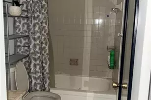 8610 N Sherman Cir, Miramar, FL 33025 - Photo 7