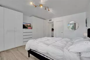 2801 NE 183rd St, Aventura, FL 33160 - Photo 11