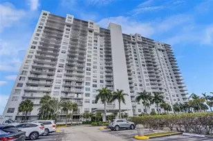 2801 NE 183rd St, Aventura, FL 33160 - Photo 15