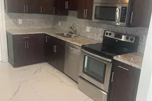 824 N Rainbow Dr, Hollywood, FL 33021 - Photo 3