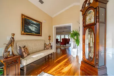 2317 NE 28th Ct, Lighthouse Point, FL 33064 - Photo 9