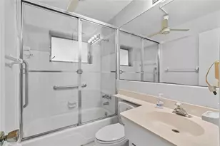 5702 NW 47th Ln, Tamarac, FL 33319 - Photo 21