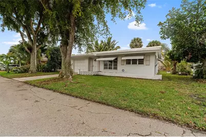 5702 NW 47th Ln, Tamarac, FL 33319 - Photo 11