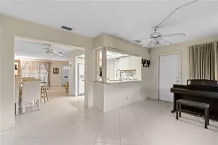 5702 NW 47th Ln, Tamarac, FL 33319 - Photo 23