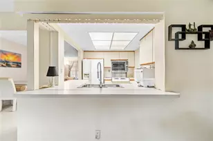 5702 NW 47th Ln, Tamarac, FL 33319 - Photo 25