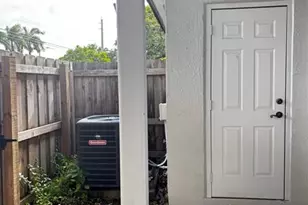 2304 SE 23rd Ave, Homestead, FL 33035 - Photo 13