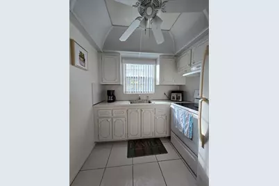 148  Tilford G, Unit #148, Deerfield Beach, FL 33442 - Photo 5