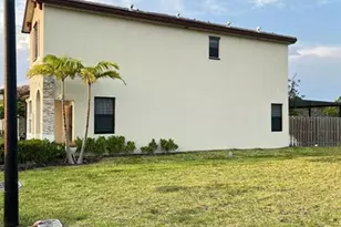 23157 SW 99th Ave, Cutler Bay, FL 33190 - Photo 13